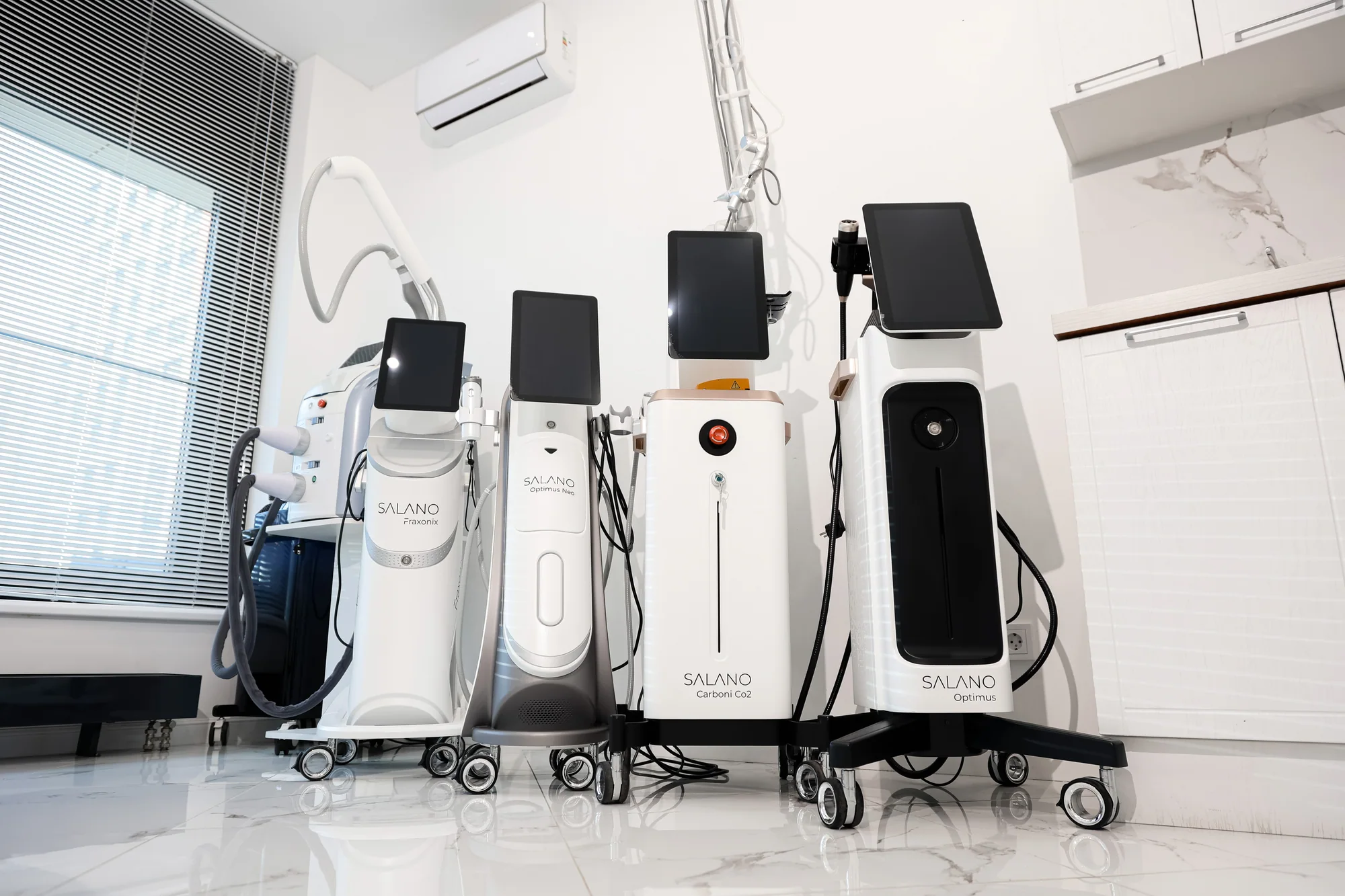 Линейка аппаратов Donni Clinic